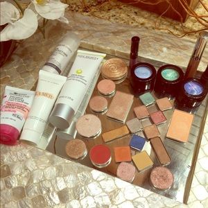 Makeup bundle